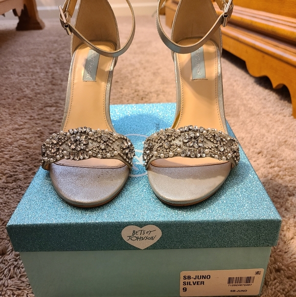 Betsey Johnson Juno Sandal/Heels - Picture 6 of 8